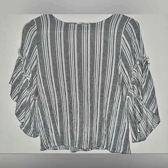 Altar'd State Tops - B&W Striped Flare Sleeves Altar’d State Top